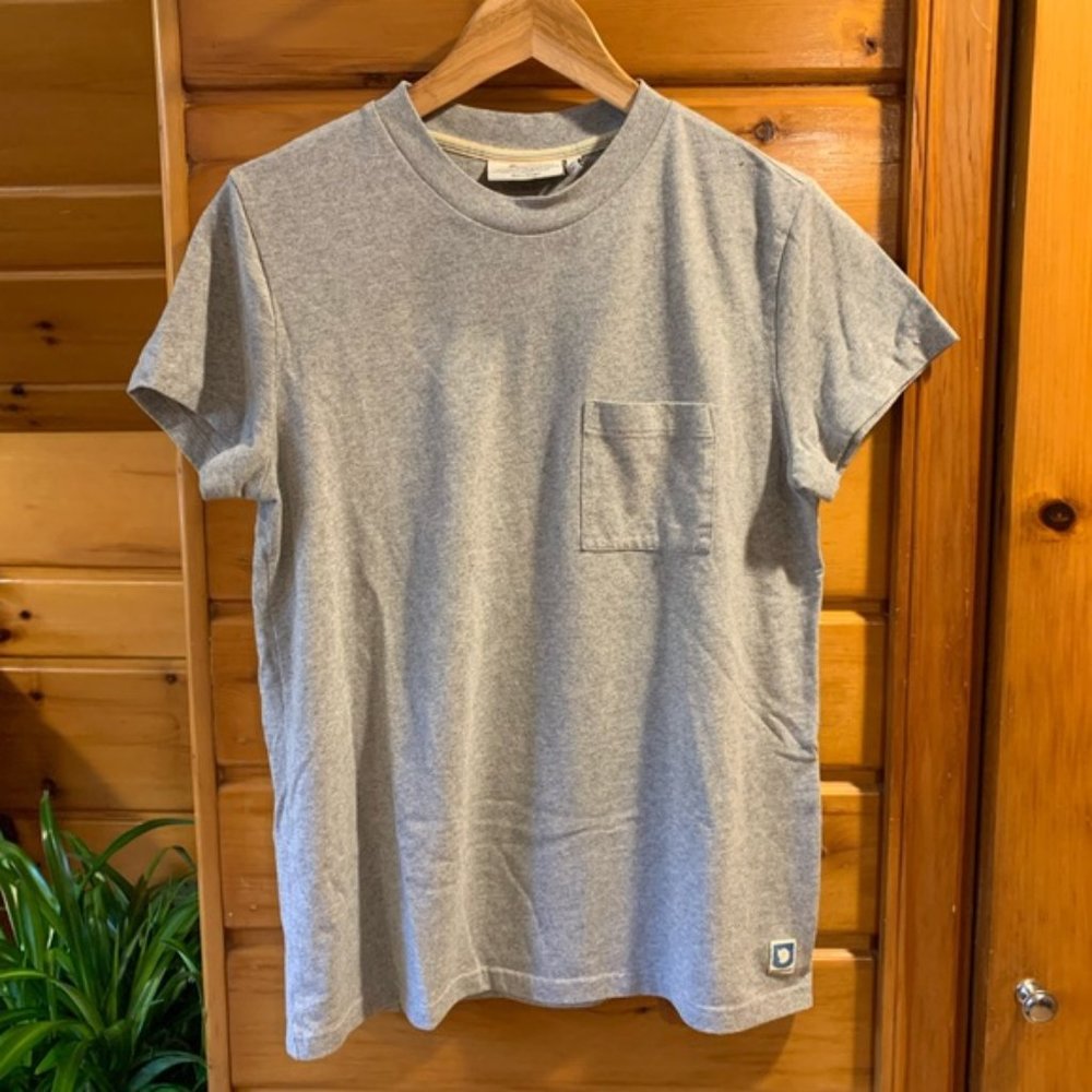 FJALLRAVEN Cotton Pocket Tee (Medium) - Picture 9 of 10